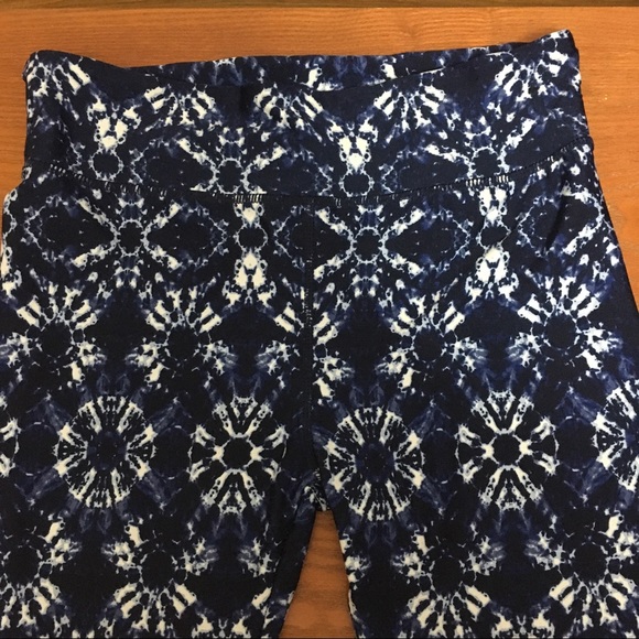 Cotton on Body Tie Dye Leggings - Picture 2 of 4